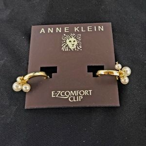 Anne Klein gold earrings. No ear piercing is needed. Great gift!